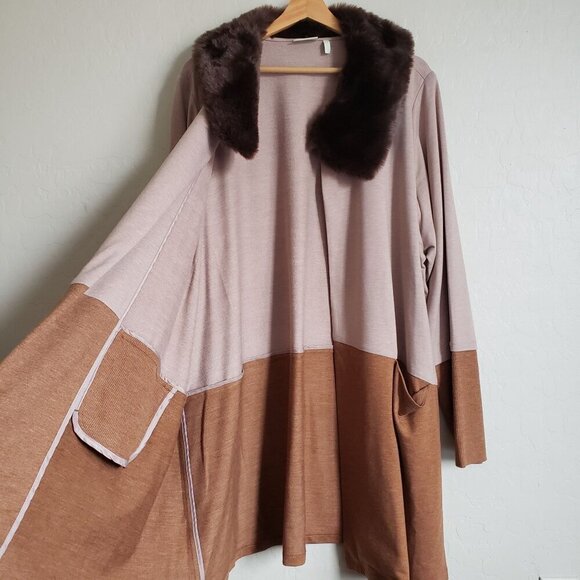 LOGO Lori Goldstein Faux Fur Collar Longline Cardigan Sweater Brown/Tan Size 3X - Picture 7 of 11